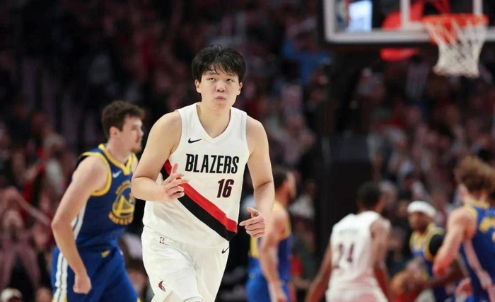 2025届新秀重排：前10名排名变化揭示选秀趋势