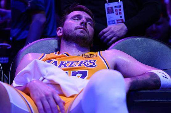 东契奇客场轰60分逆转热火 王者归来引名宿盛赞