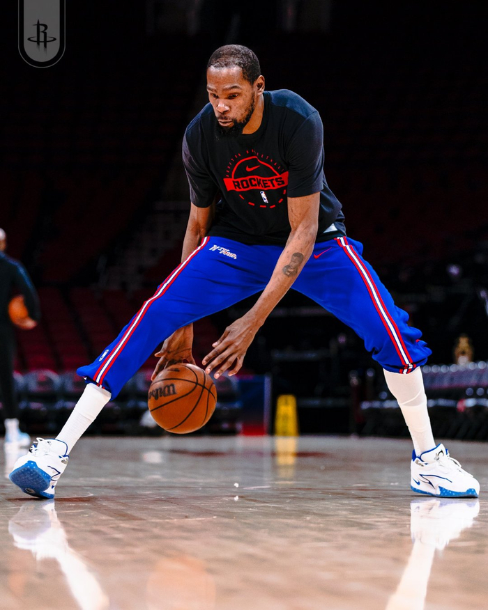 76人首节26-35火箭 首节比分