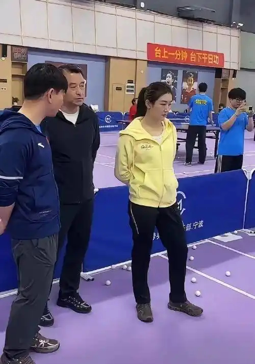 陈梦邀60岁名帅陈彬回归青训基地 中国乒乓球教