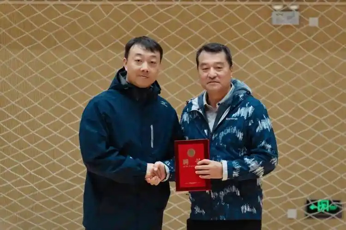 陈梦邀60岁名帅陈彬回归青训基地 中国乒乓球教